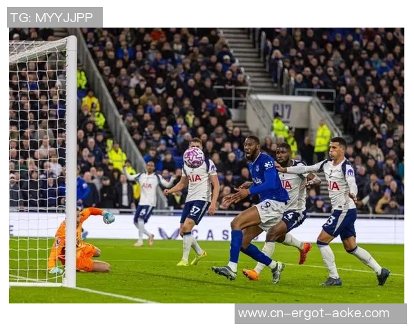 曼城大胜水晶宫，持续紧追阿森纳，维拉成为搅局者丨记者调查